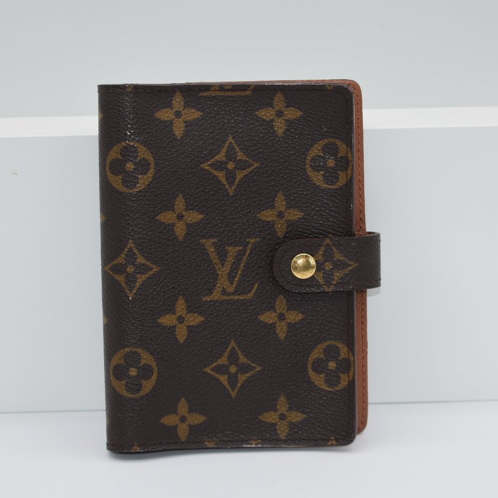 Louis Vuitton Monogram Canvas Small Agenda Cover